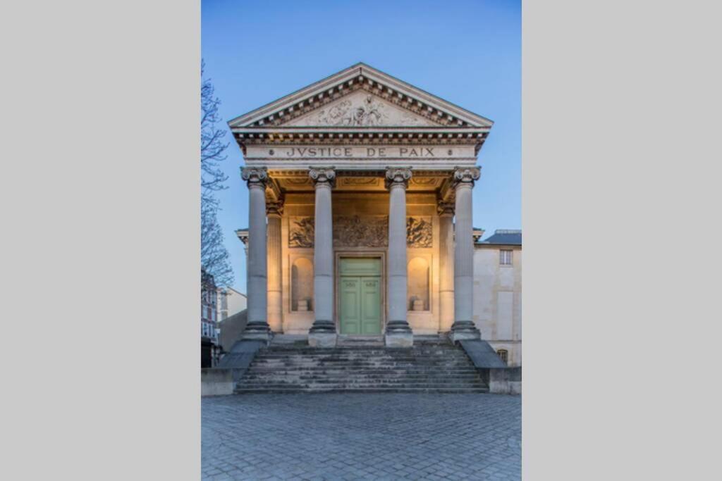 Chic Apart With Great View Of Paris Appartement Saint-Denis  Buitenkant foto